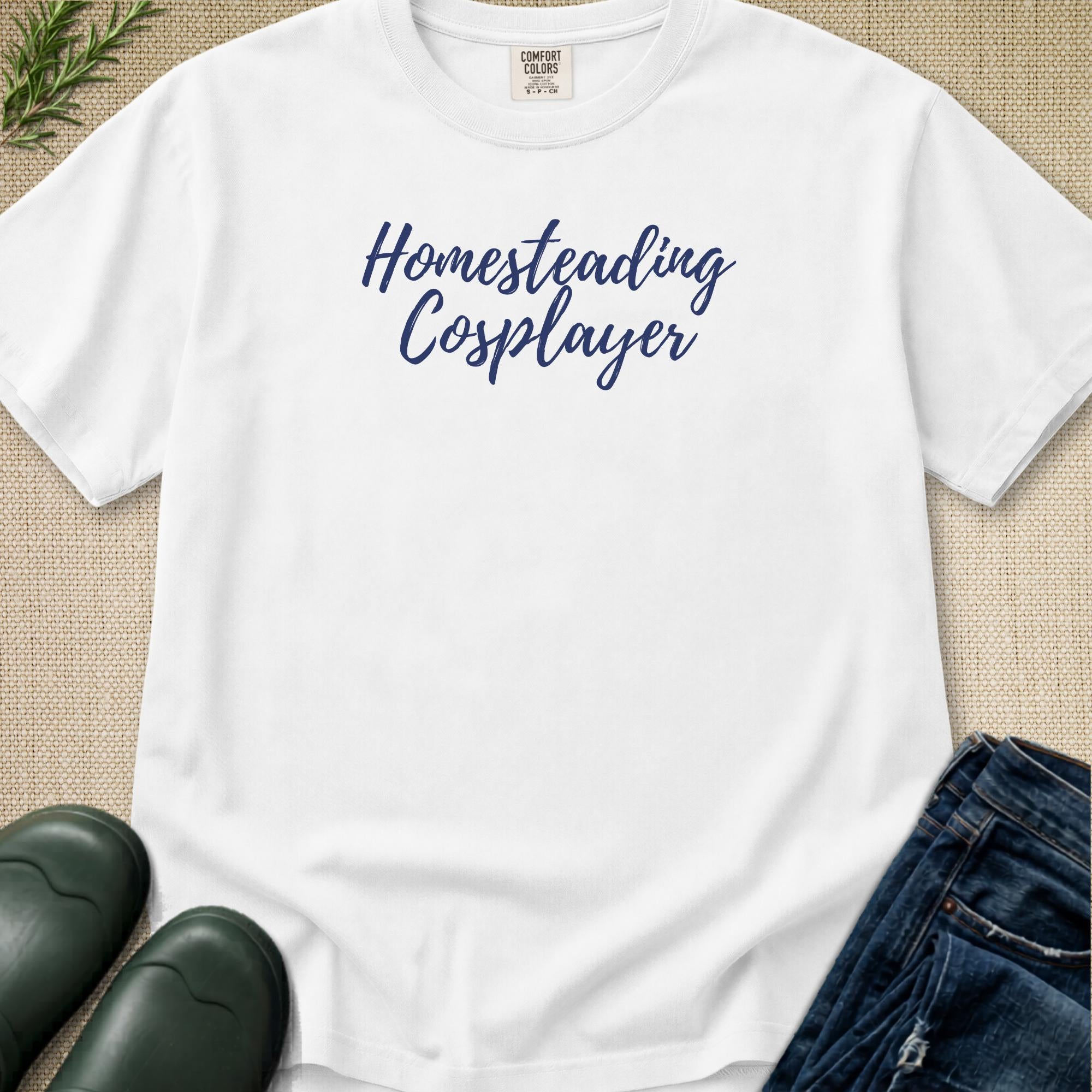 Homesteading cosplayer T-Shirt